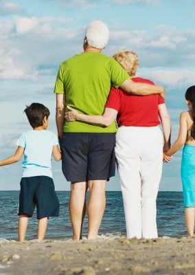 Image with missing alt attribute found on playpartyplan.com