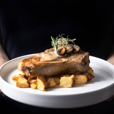 instant pot pork chops | pressure cooker pork chops | mushroom pork chops | pork chops with mushroom sauce | pork chop instant pot recipes | pork chop dinner | perfect pork chops | easy pork chops | best way to cook pork chops | juicy pork chops | instant pot pork recipes #AmyJacky #InstantPot #PressureCooker #recipes #easy #pork