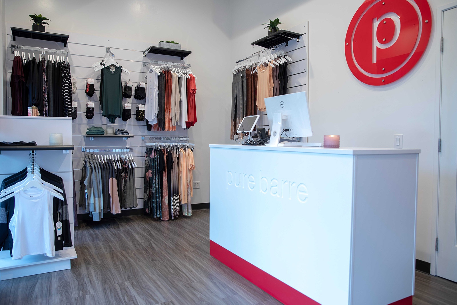 Image with missing alt attribute found on purebarre.com