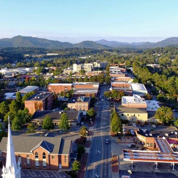 Image with missing alt attribute found on resortcams.com