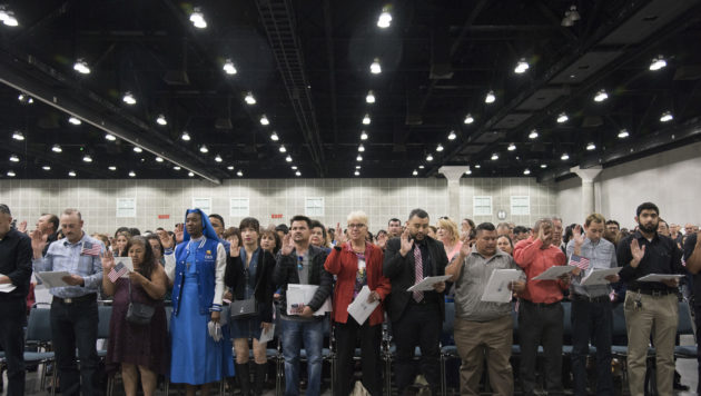 Image with missing alt attribute found on revealradio.org