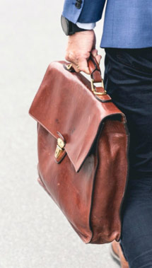 Image with missing alt attribute found on rocketbags.co.uk