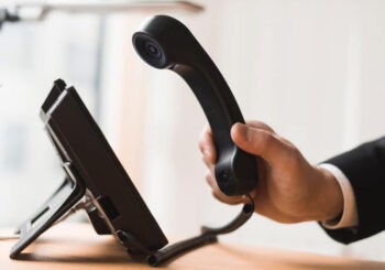 Image with missing alt attribute found on royalelektrik.com