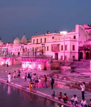 LUCKNOW AYODHYA VARANASI TOUR ITINERARY