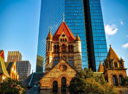 HOT!! Barcelona, Spain to Boston, USA for only &euro;130 roundtrip