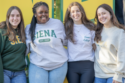 Image with missing alt attribute found on siena.edu