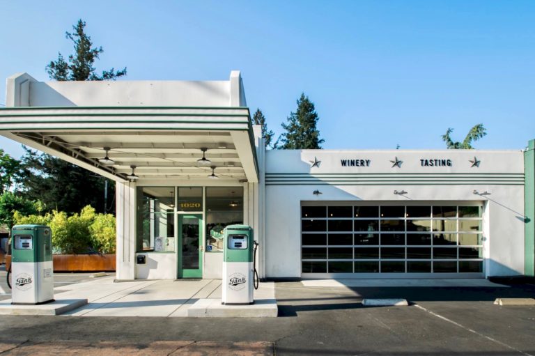 Image with missing alt attribute found on sonomamag.com