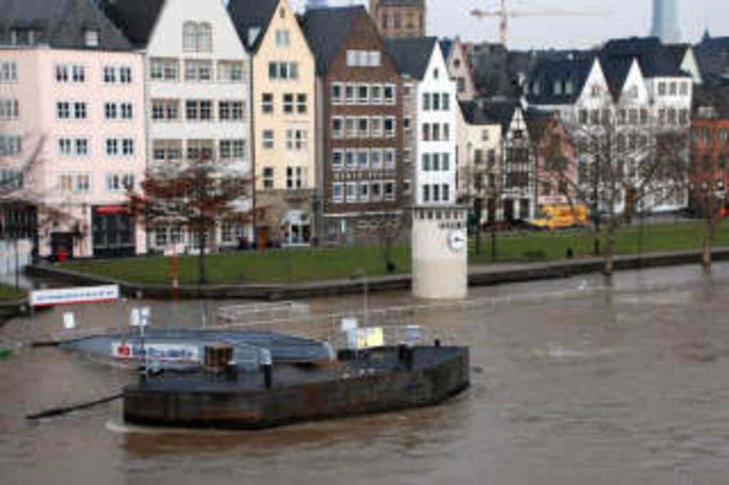 Hochwasser des Rheins in Höhe des Kölner Pegels im Januar 2011, © Stadt Köln