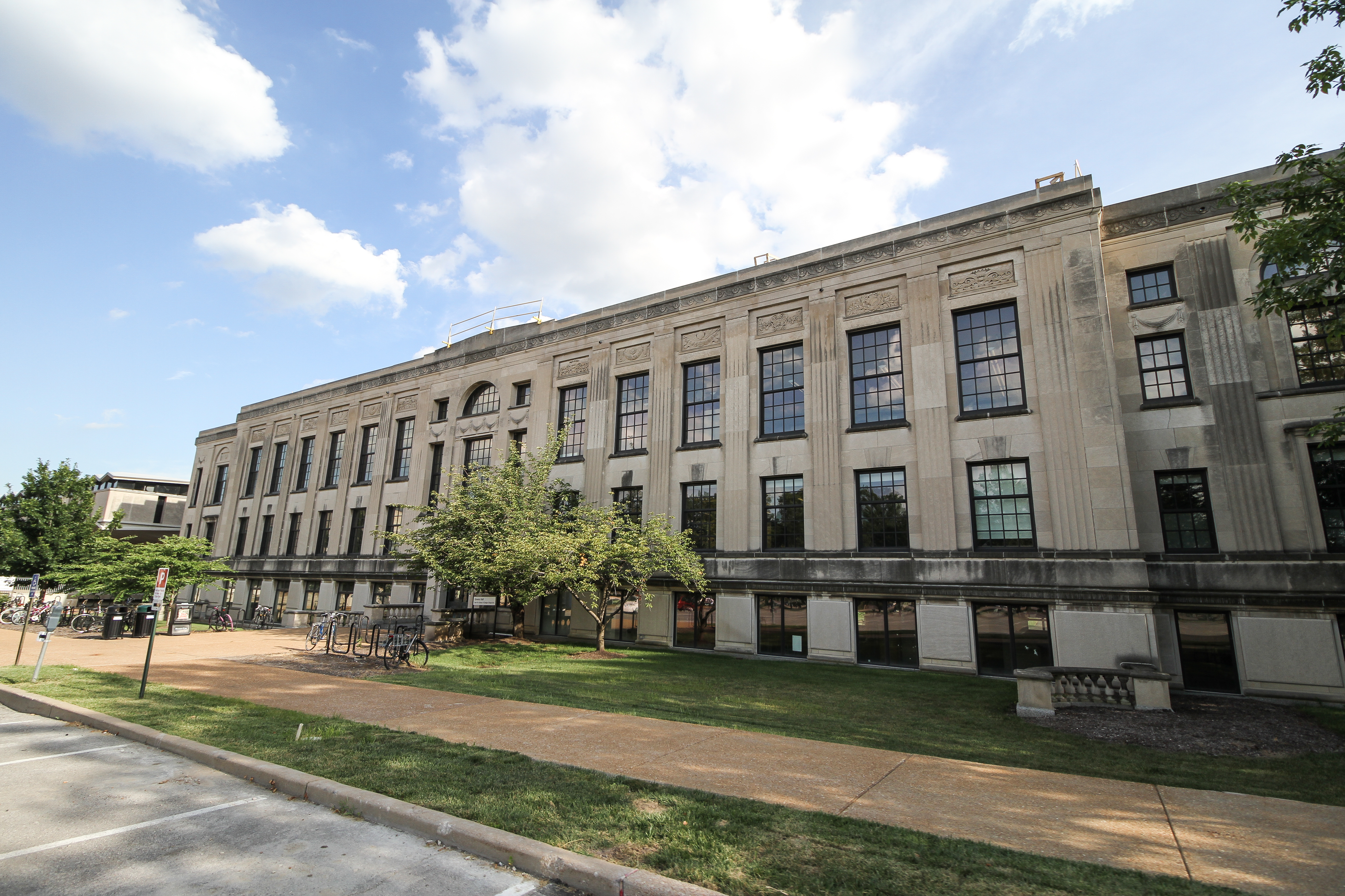 Image with missing alt attribute found on studlife.com