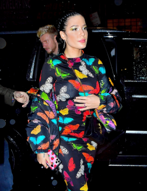 Halsey Nipple Pokies for Taylor Swift&rsquo;s B-Day