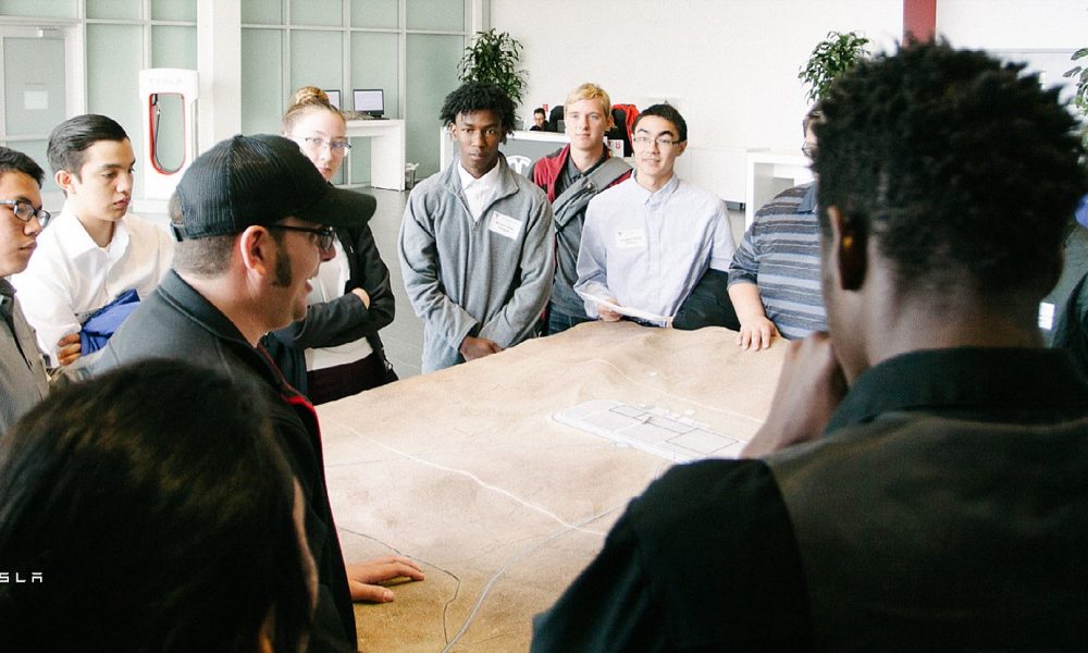 Image with missing alt attribute found on teslarati.com