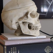 Image with missing alt attribute found on theartofdoingstuff.com