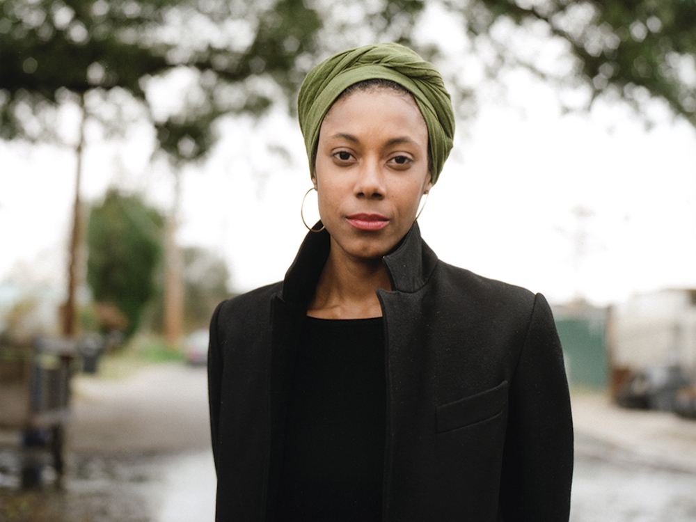 Image with missing alt attribute found on theparisreview.org