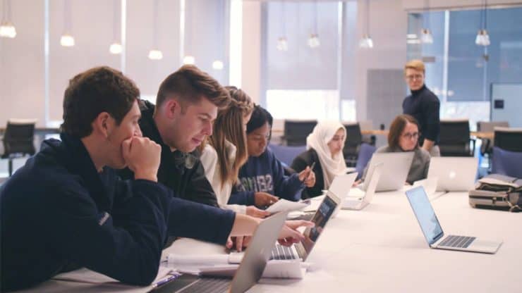 Image with missing alt attribute found on trincoll.edu