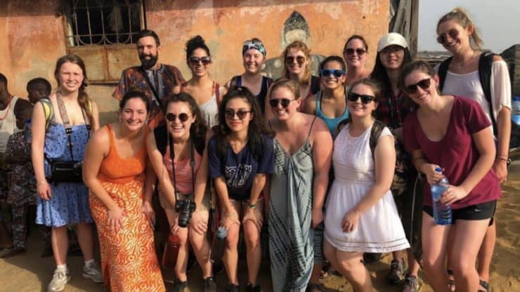 Image with missing alt attribute found on trincoll.edu