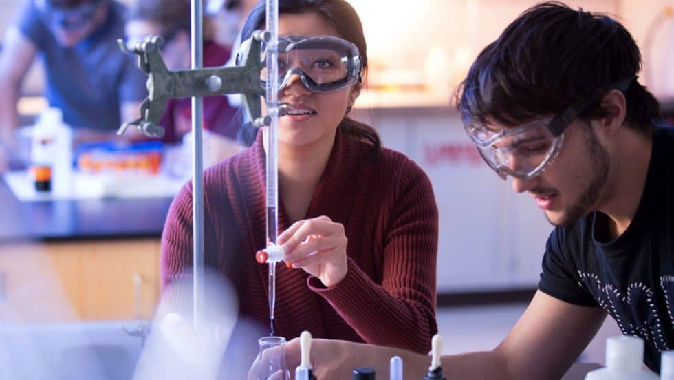 Image with missing alt attribute found on trincoll.edu