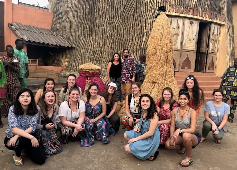 Image with missing alt attribute found on trincoll.edu