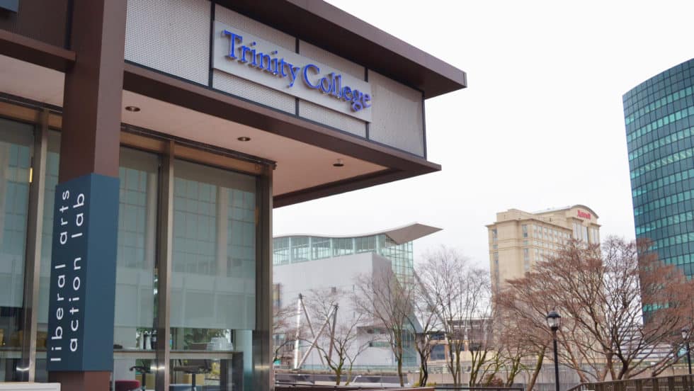 Image with missing alt attribute found on trincoll.edu