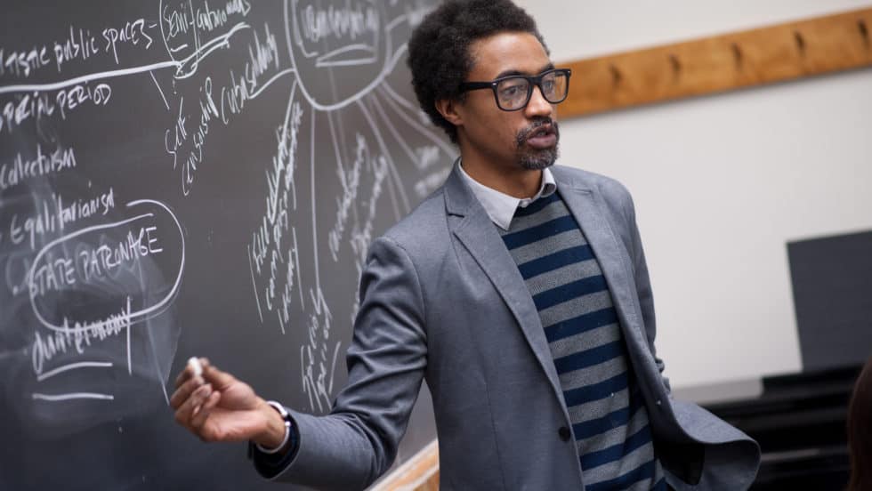 Image with missing alt attribute found on trincoll.edu