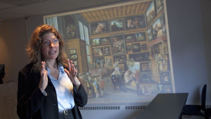 Image with missing alt attribute found on trincoll.edu