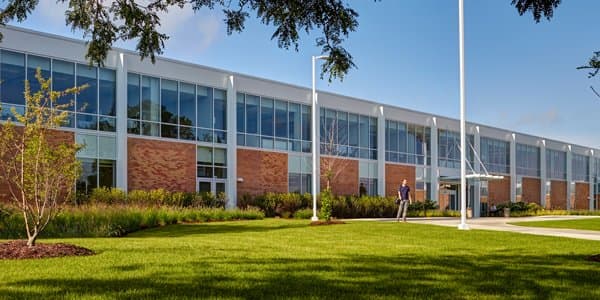 Image with missing alt attribute found on triton.edu