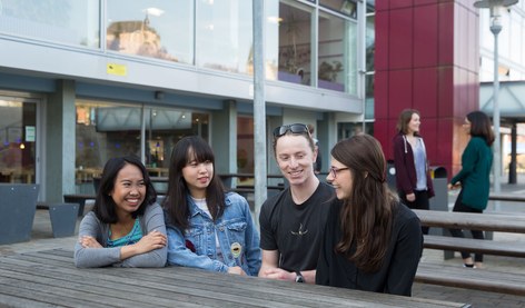 Image with missing alt attribute found on uni-marburg.de