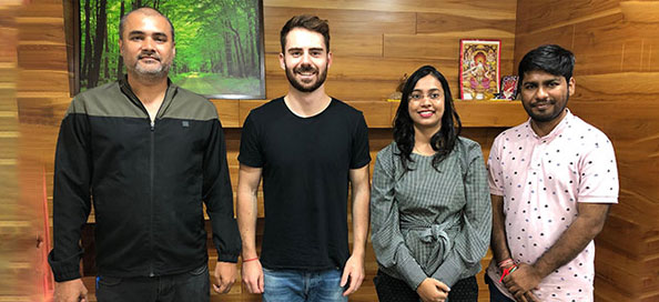 Image with missing alt attribute found on v3cube.com