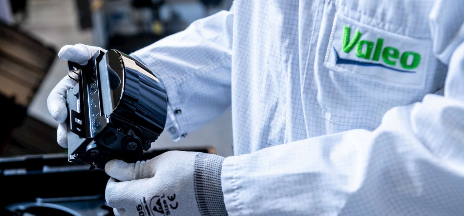 Image with missing alt attribute found on valeo.com