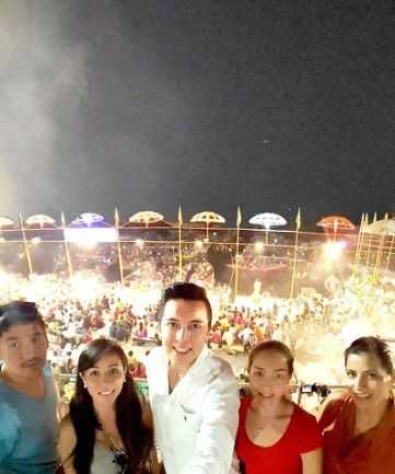 Image with missing alt attribute found on vivaindia.com