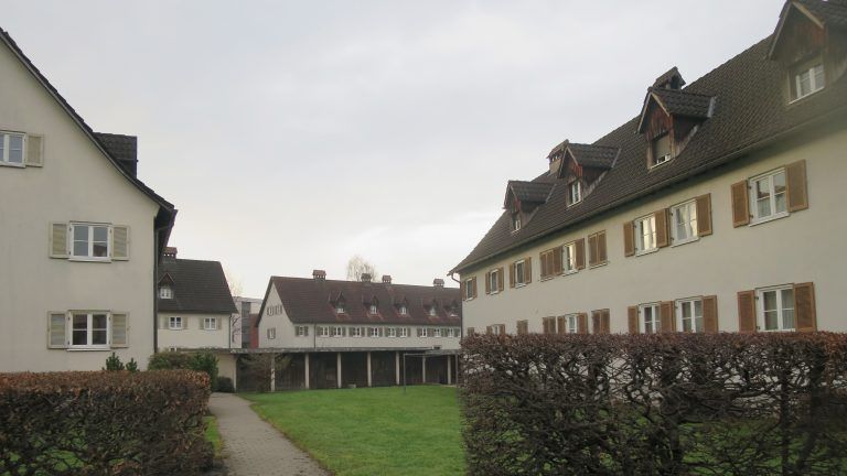 Image with missing alt attribute found on vol.at