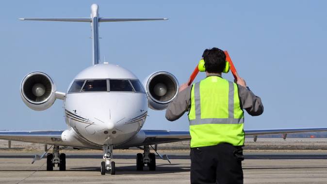 Image with missing alt attribute found on vvipflight.com