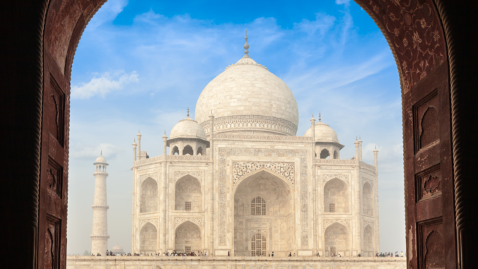 Image with missing alt attribute found on vvipflight.com