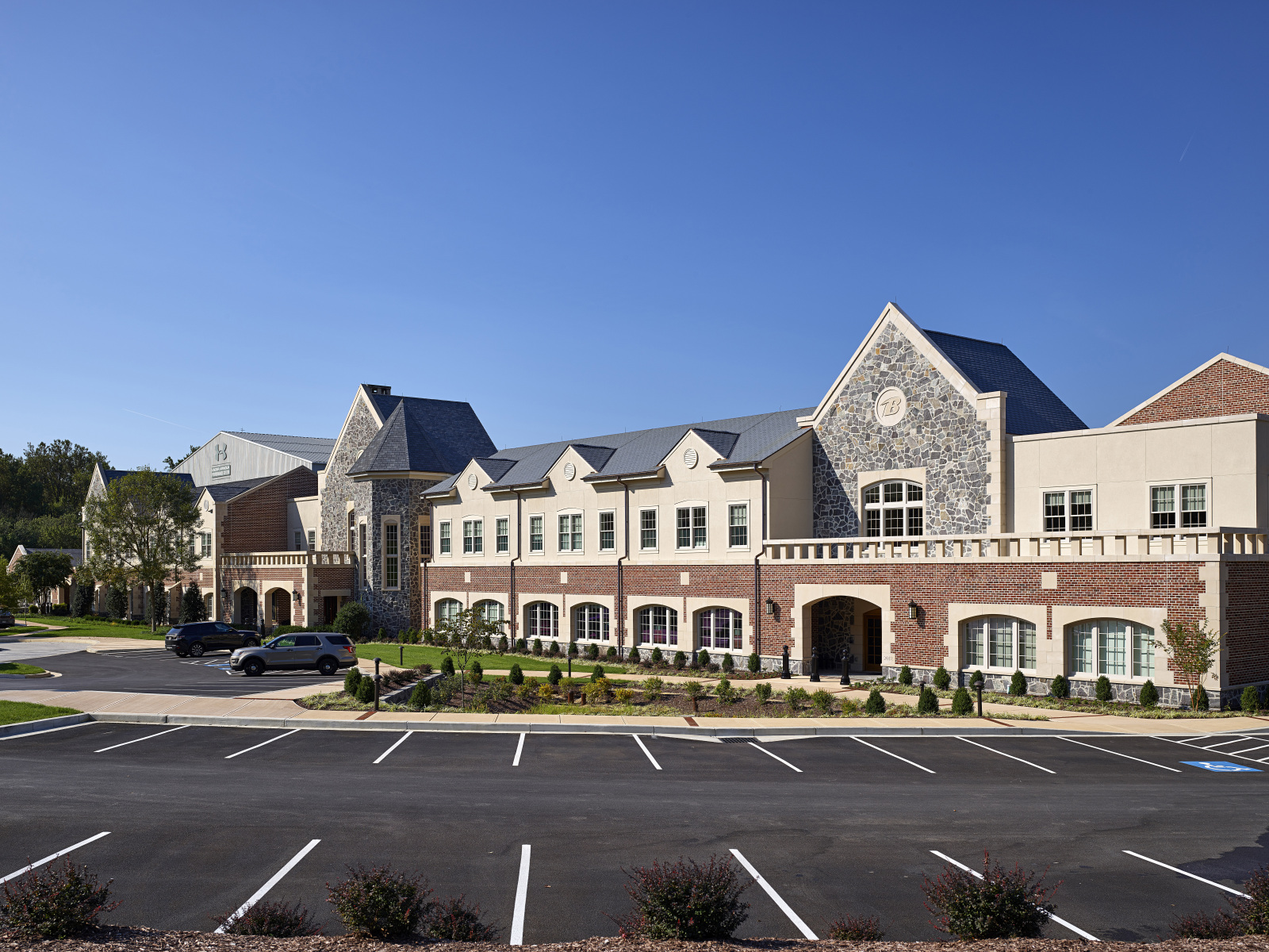 Image with missing alt attribute found on whiting-turner.com