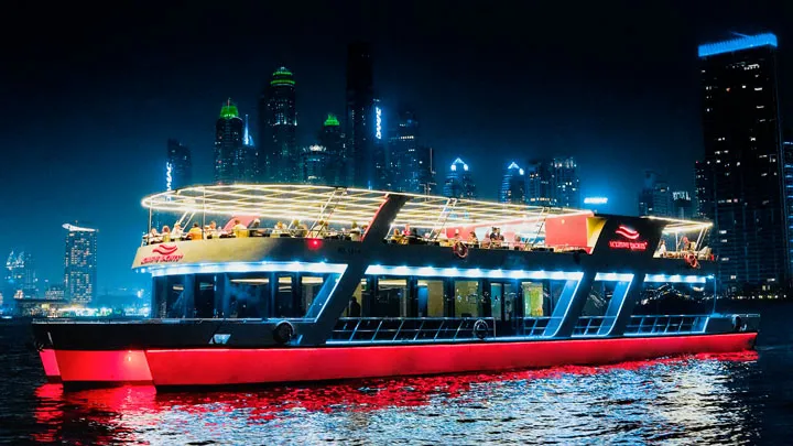 Dubai sunset and dinner cruise bar