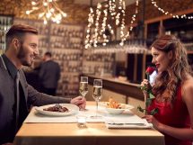 Image with missing alt attribute found on youqueen.com