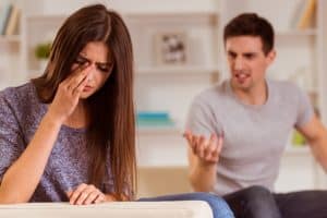 Image with missing alt attribute found on youqueen.com