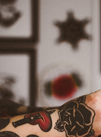 Image with missing alt attribute found on zohosites.com