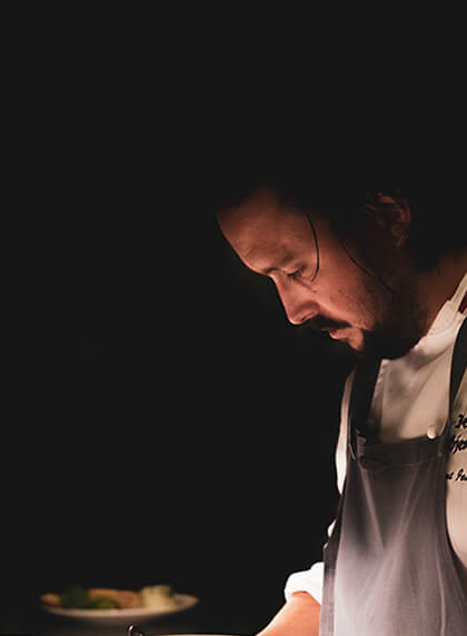 Image with missing alt attribute found on zohosites.com