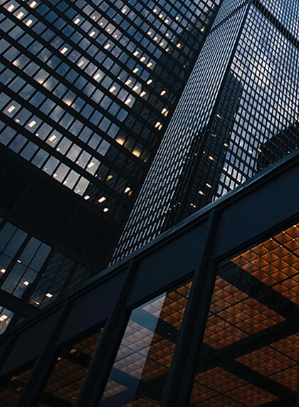 Image with missing alt attribute found on zohosites.com