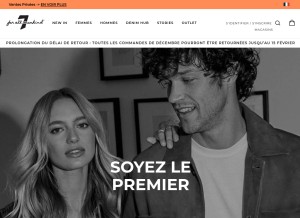 How 7forallmankind.com looks like on a tablet such as an iPad.