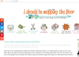 How ishouldbemoppingthefloor.com looks like on a tablet such as an iPad.